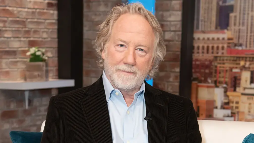 Timothy Busfield pursued by U.S. Marshals following allegations of child sexual abuse