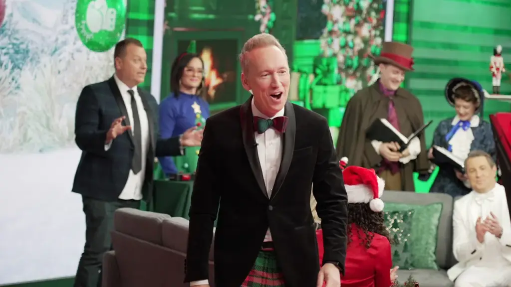 Tom Shillue cautions that 'woke culture is still alive' in the comedy world.