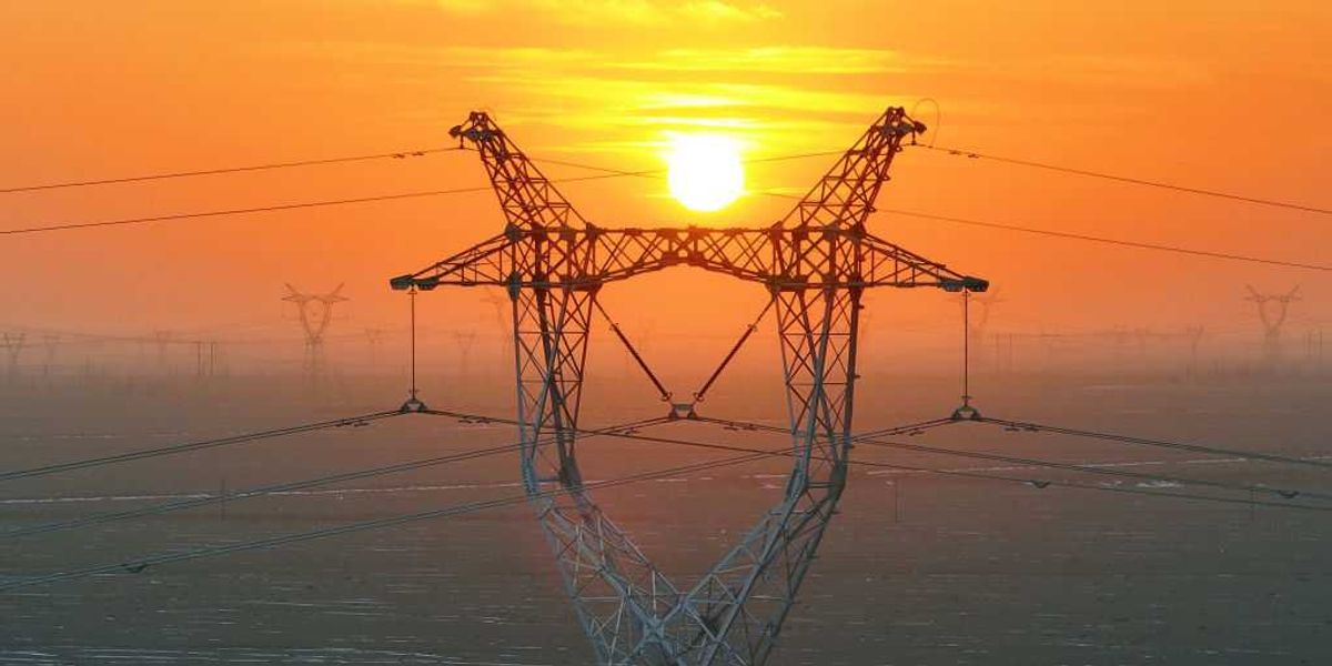 Tomahawks appear strong. Power outages lead to victory.