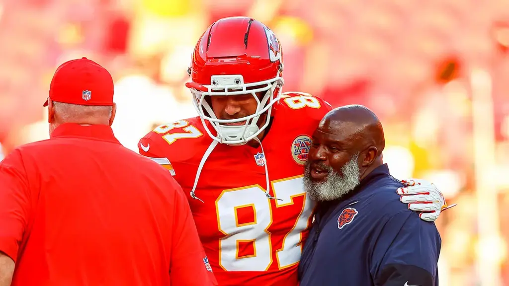 Travis Kelce of the Chiefs looks forward to Eric Bieniemy's expected return
