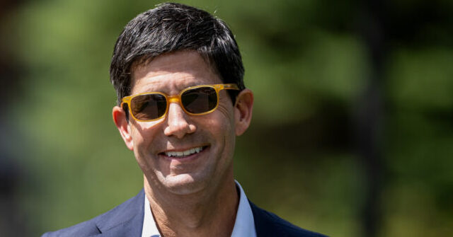 Trump Chooses Warsh to Head the Federal Reserve