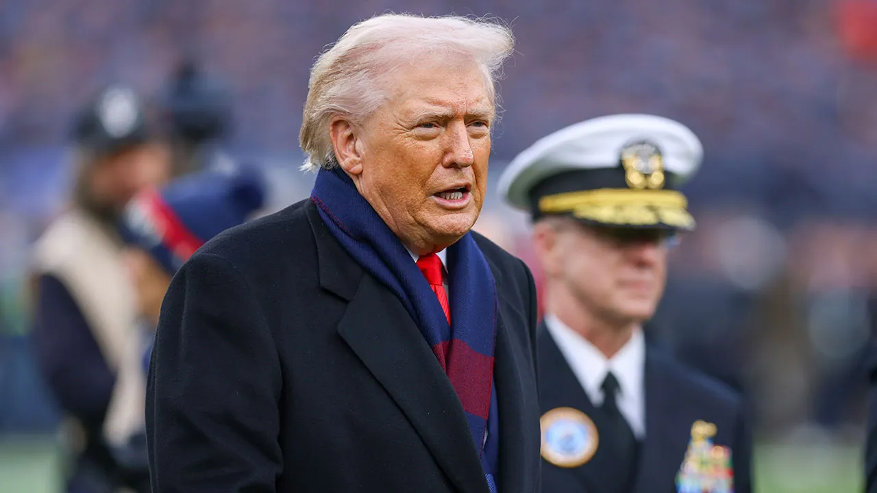 Trump praises Indiana and Miami before CFP championship game.