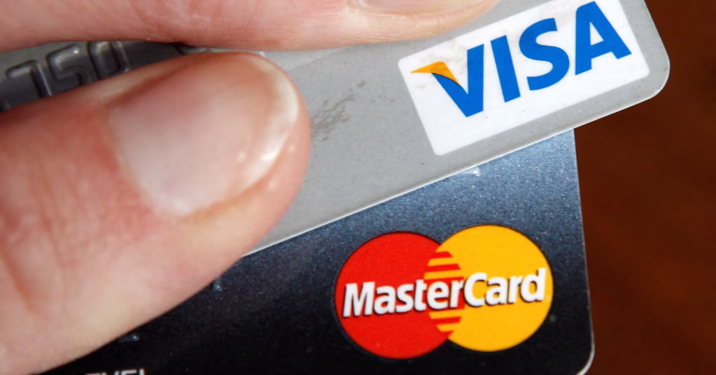 Trump proposes a one-year limit on credit card interest rates at 10%