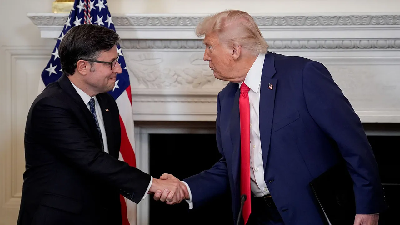 Trump to gather House Republicans at the Kennedy Center following Venezuela strikes