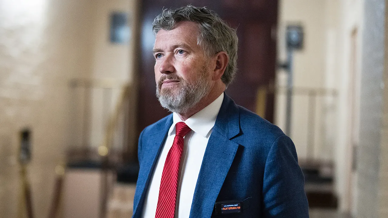 Trump's Republican opponents criticize the Venezuelan military action that apprehended Maduro.