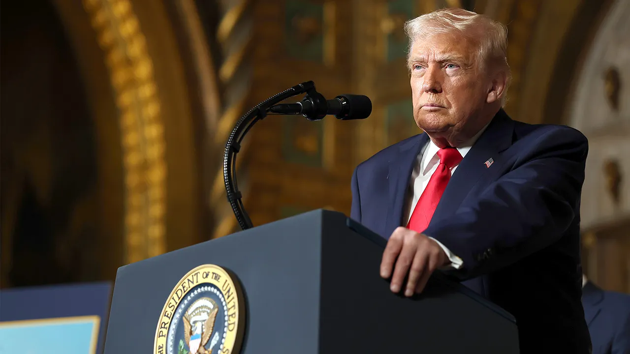 Trump's approval rating falls to 42% due to political worries