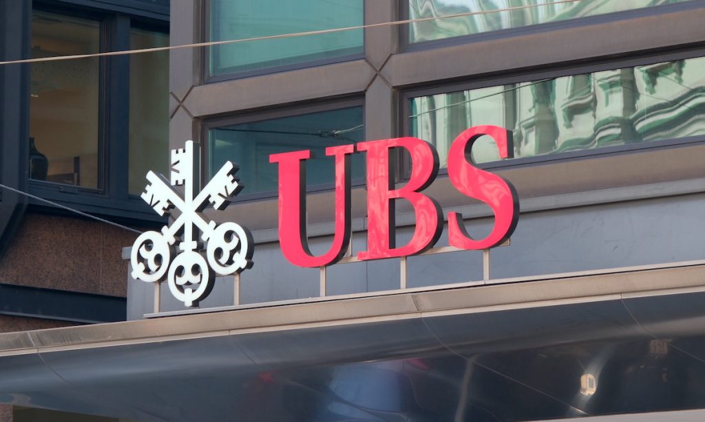UBS is exploring the option of providing crypto trading via its private banking services.