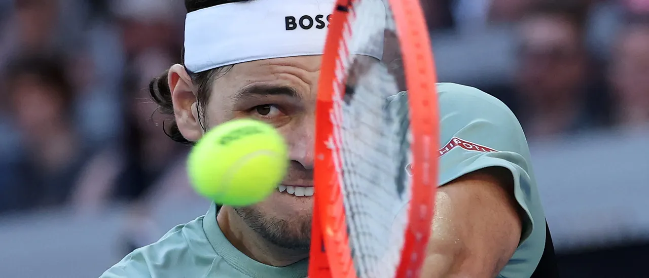 Unauthorized Tennis Journalist Attempts to Disrupt Australian Open with Anti-American Queries