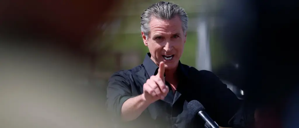 Undocumented Truck Drivers Charged with Cocaine Smuggling Obtained Licenses in Sanctuary California