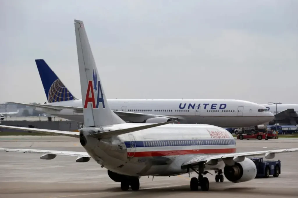 United and American Airlines raise ticket prices at a key US airport as competition intensifies.