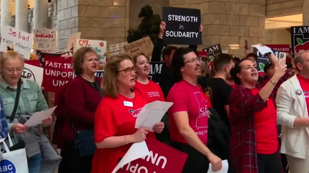 Utah teacher claims UAE misrepresented the use of fees for political purposes in lawsuit