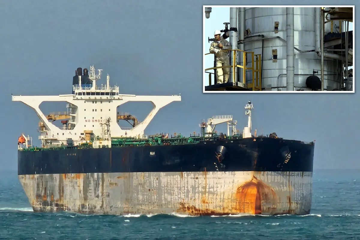 Venezuelan tanker avoids the US Coast Guard while Russia dispatches a submarine to escort the ship, according to reports.