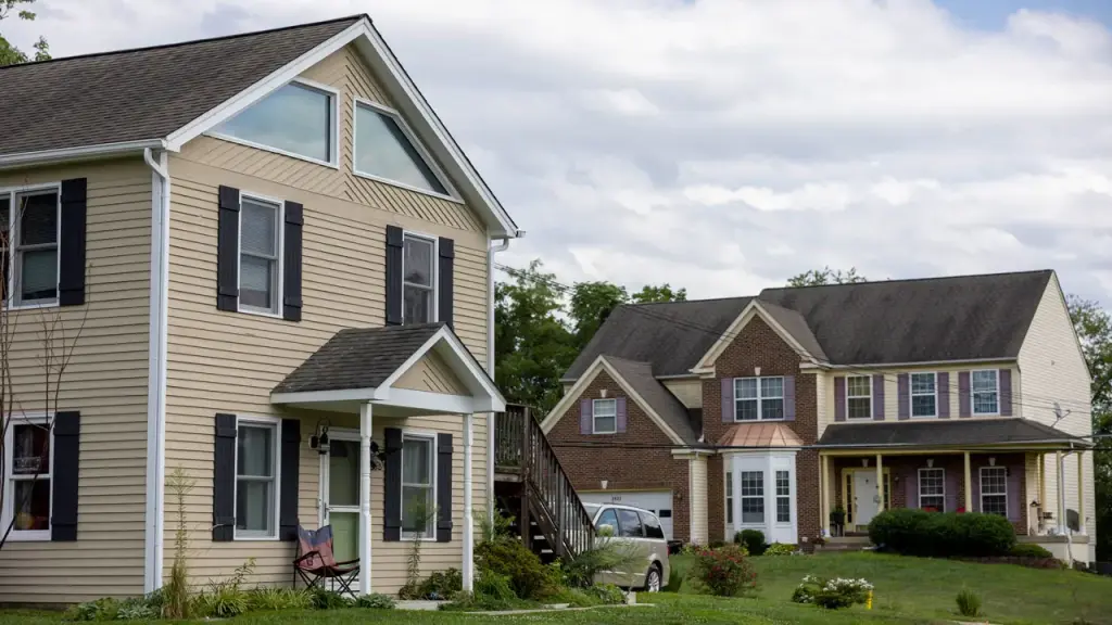 Wall Street is taking over homes in America &mdash; Trump is opposing them