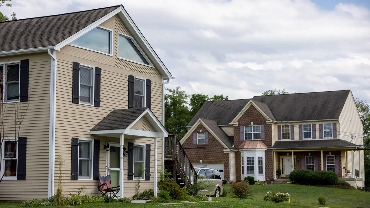 Wall Street is taking over homes in America &mdash; Trump is opposing them