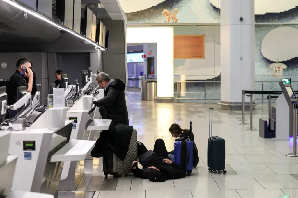 What airlines are required to compensate you for during winter storm Fern