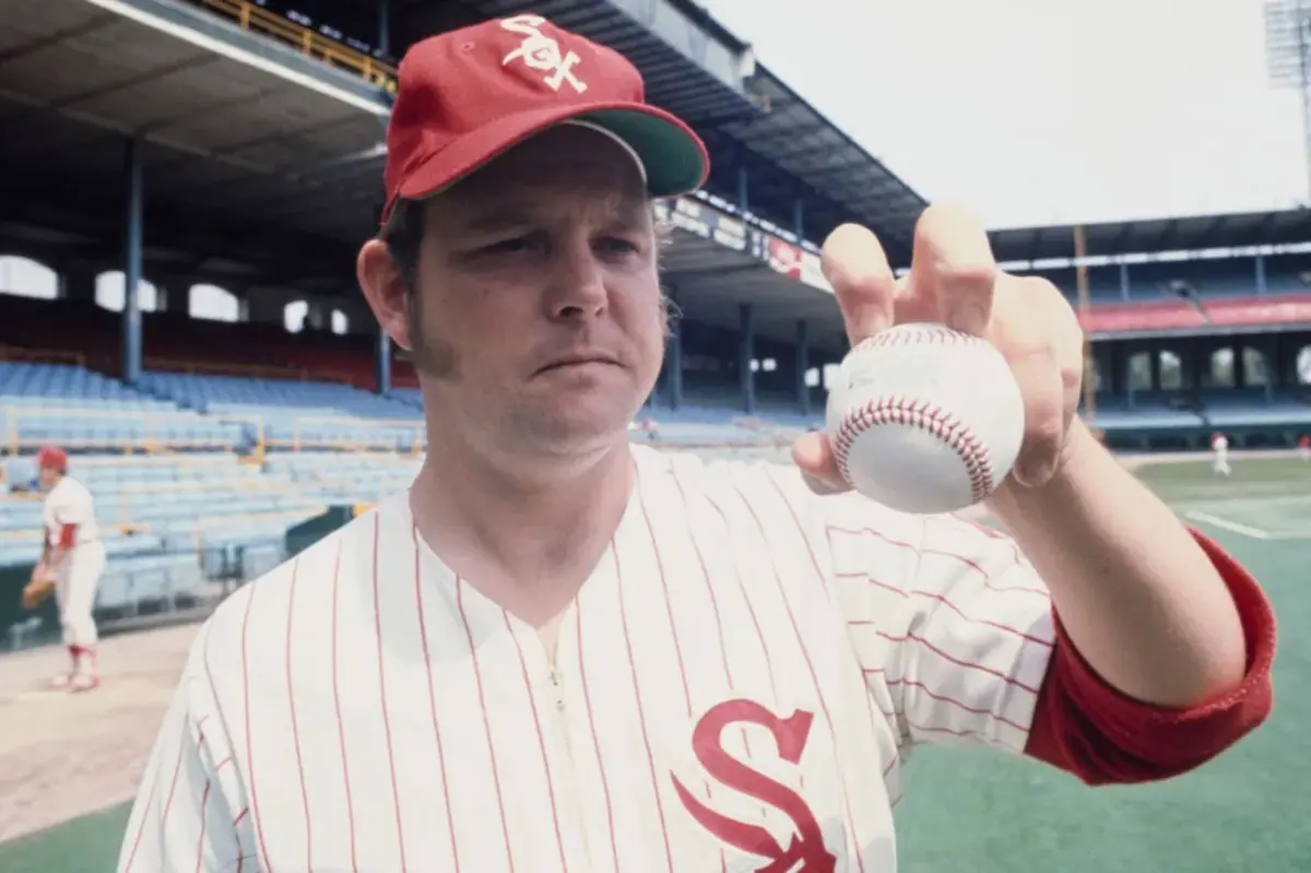 Wilbur Wood, renowned knuckleball pitcher for the White Sox, has passed away at 84.