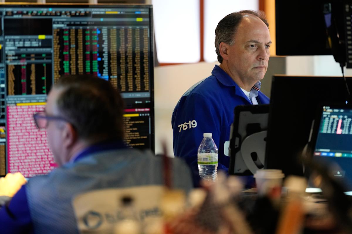 Asian stocks mainly decline following significant losses on Wall Street due to concerns about AI.