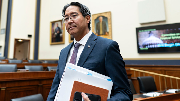 Bankers aim to prevent US regulator from overseeing British supervisor