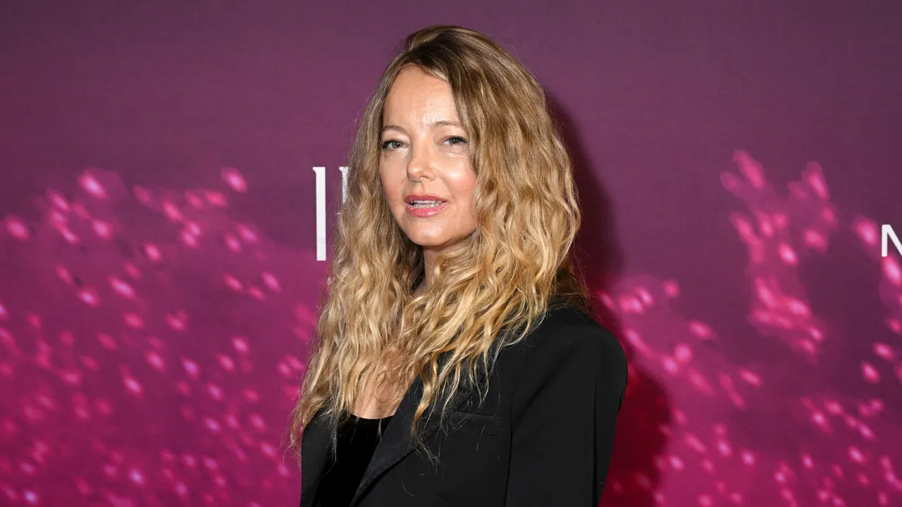 Bijou Phillips in the hospital waiting for a kidney transplant