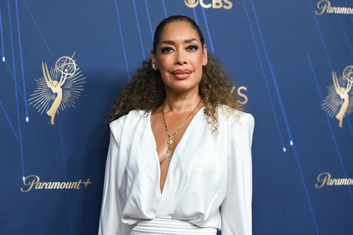 Bold robbers break into 'Suits' actor's house, taking $200K in cash and jewelry