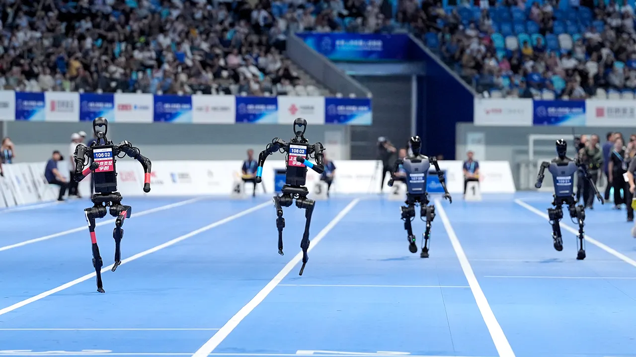 Bolt robot reaches a speed of 22 mph, becoming the fastest humanoid robot to date.