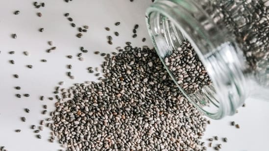 Chia seeds with water or yogurt? Florida doctor reveals how to make these seeds a strong ally for gut health.