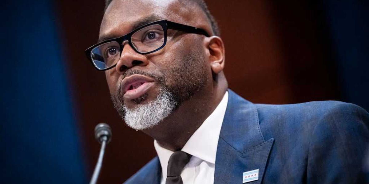 Chicago Mayor Johnson warns of legal action against federal agents enforcing immigration laws