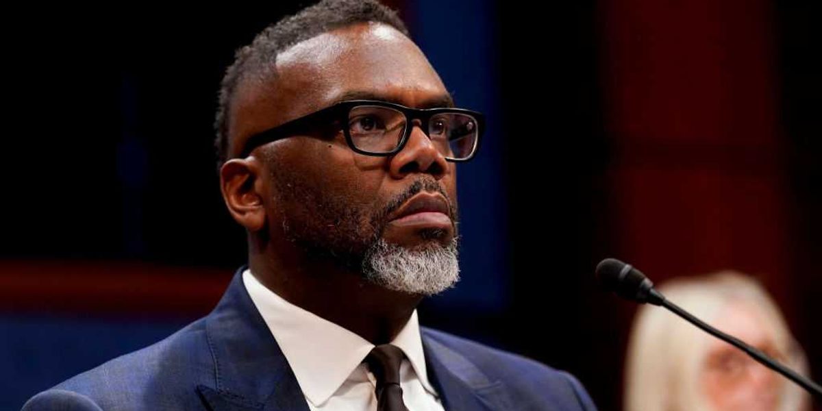 Chicago Mayor Johnson's ICE directive is causing frustration among his own prosecutors