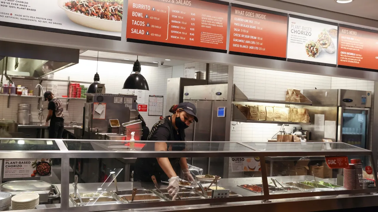 Chipotle CEO proposes focusing on customers who make more than $100K, according to leaked audio