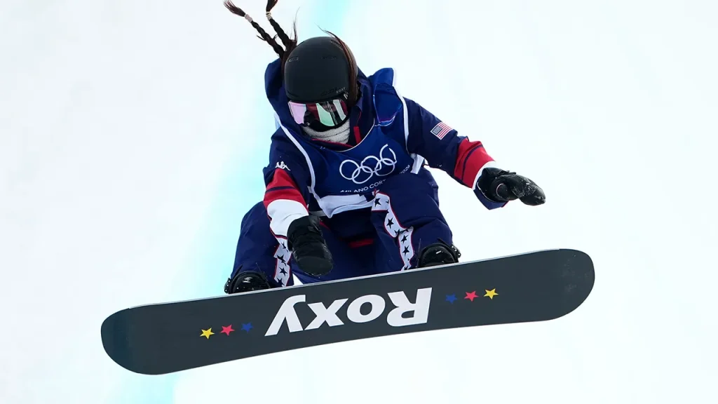 Chloe Kim approaches Olympic greatness despite shoulder injury