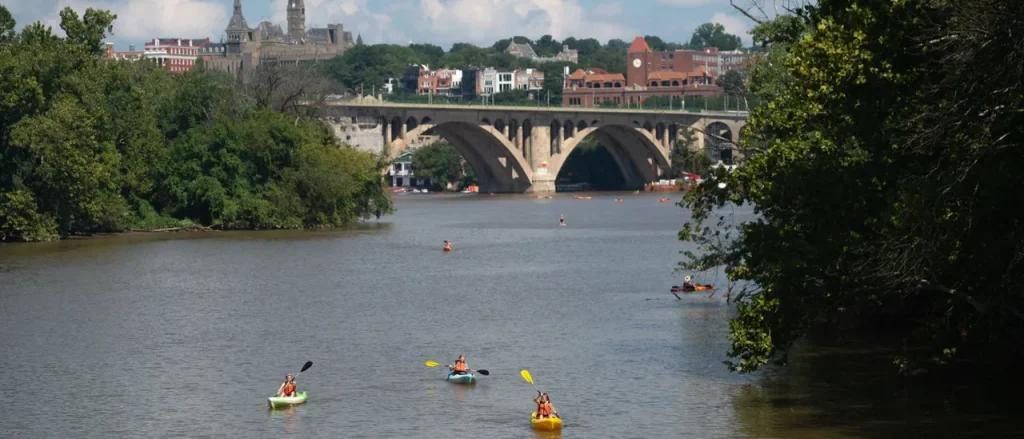 City Acknowledges River Remains Contaminated with Sewage Weeks After Major Spill