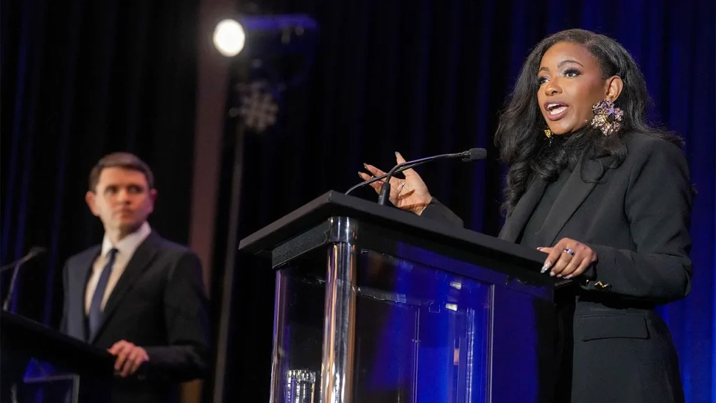 Crockett addresses 'well-meaning White individuals' in response to 'average' comments