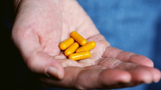 Dentist advises caution with turmeric supplements and tea: Offers 3 essential safety tips