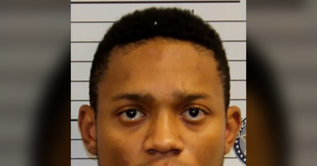 Disturbing Information Surfaces as Prosecutors Consider Death Penalty for Former NFL Player Darron Lee