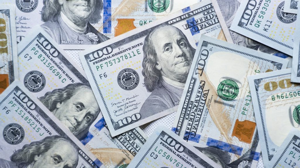 Dollar strengthens ahead of upcoming central bank decisions