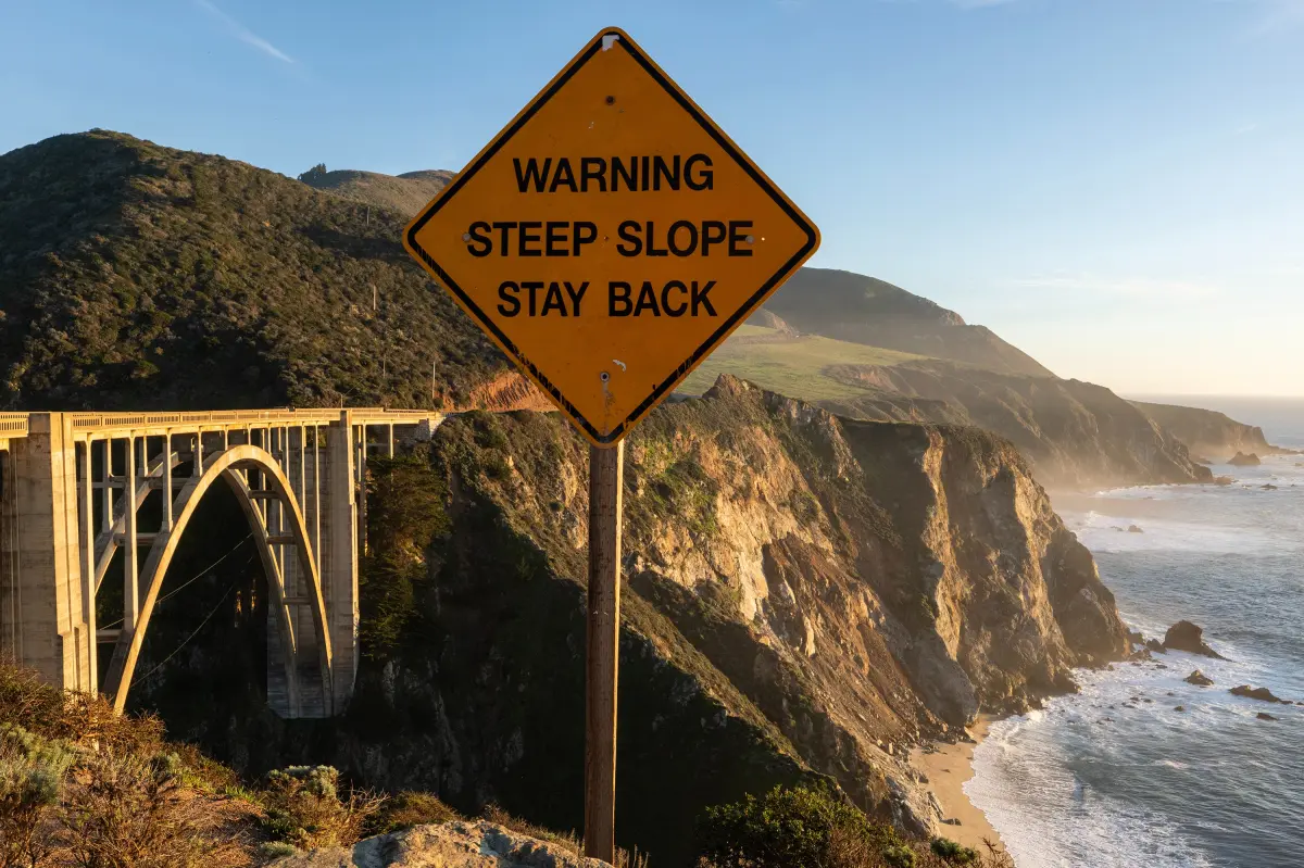 Driver in Big Sur falls 500 feet off cliff and dies