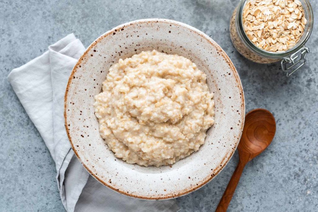 Effects of Eating Oatmeal Daily for Two Days on Your Cholesterol