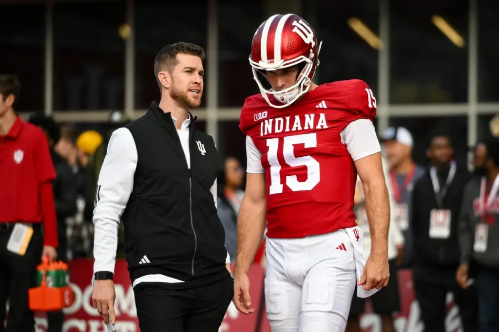 Fernando Mendoza's quarterbacks coach gets a position with the Buccaneers