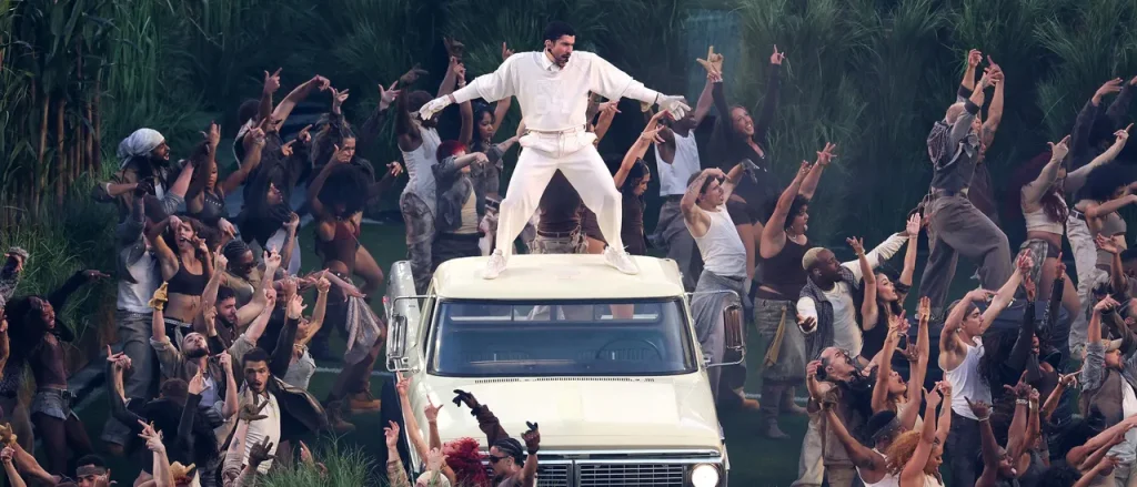 Former 2016 GOP Candidate John Kasich Hurries to Praise Bad Bunny's Halftime Performance