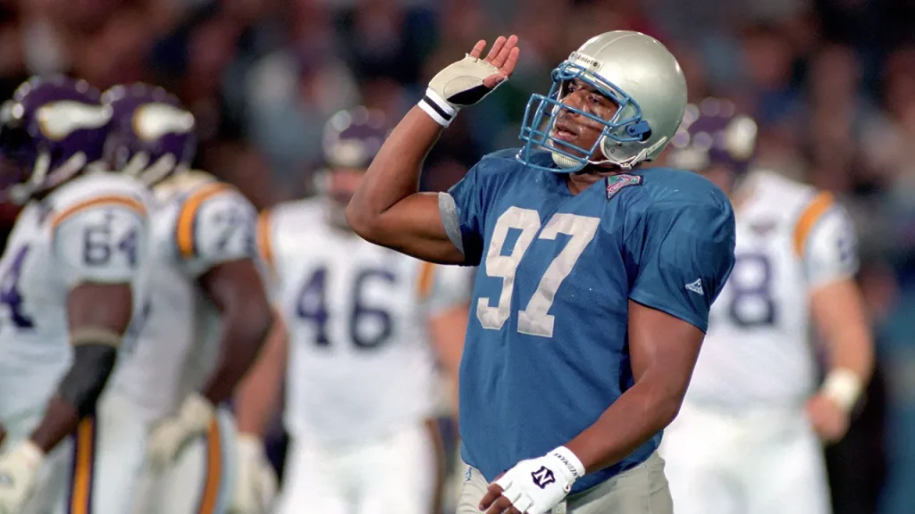 Former Lions star Tracy Scroggins passes away, and his family expresses worries about CTE