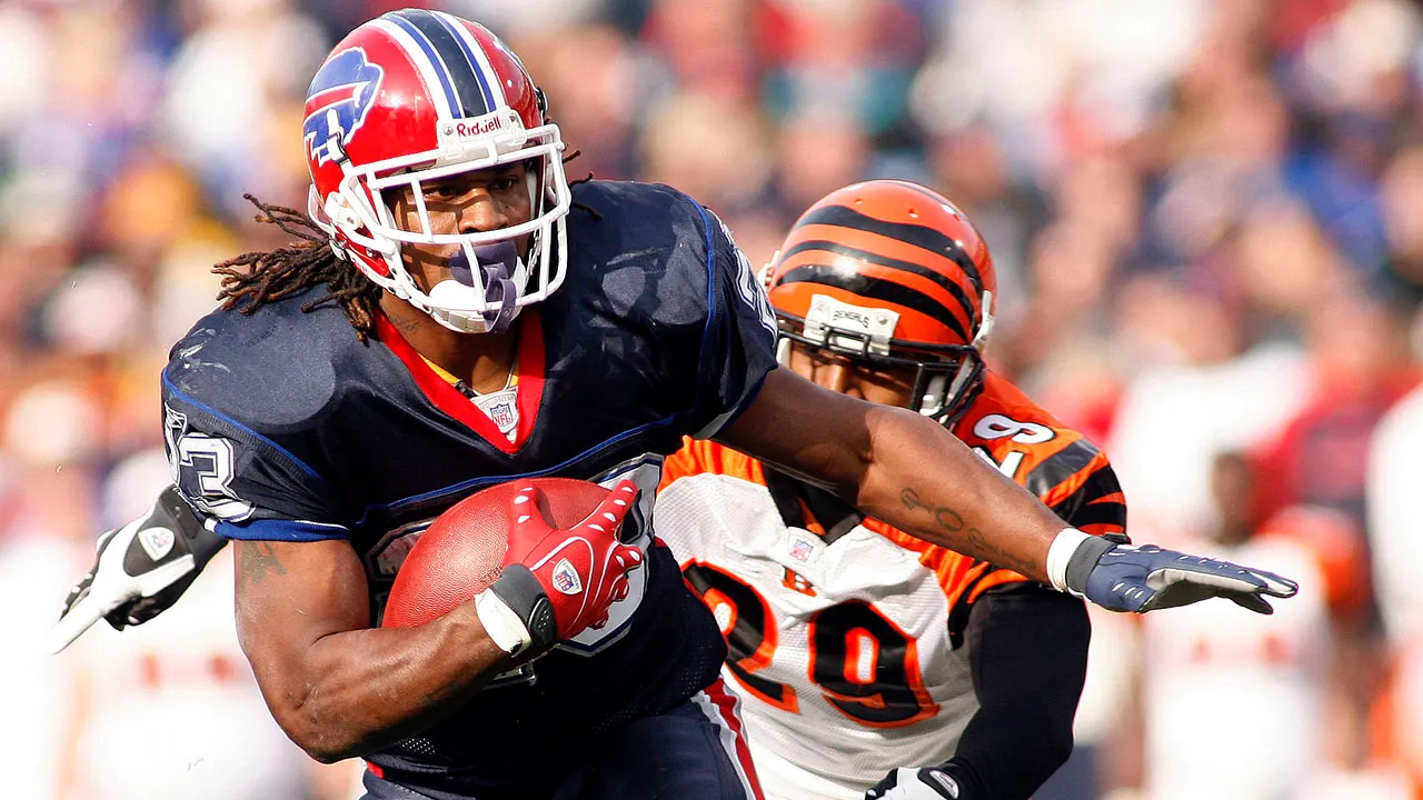 Former NFL player shares insights on Bills issues early in his career