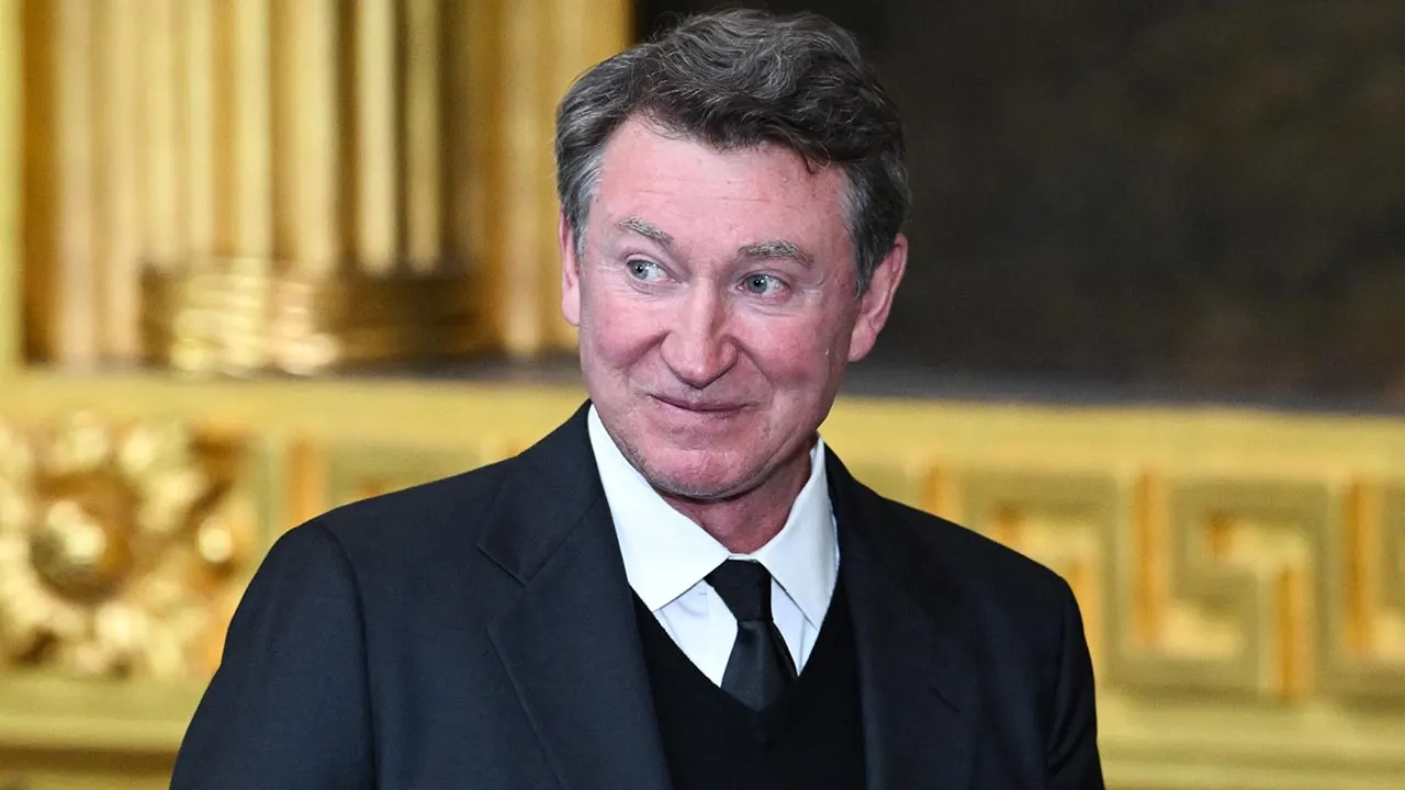 Former NHL star supports Wayne Gretzky's connection with Trump