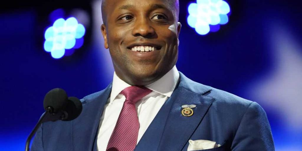 GOP lawmaker urges Congress to adopt and approve a fundamental civics test