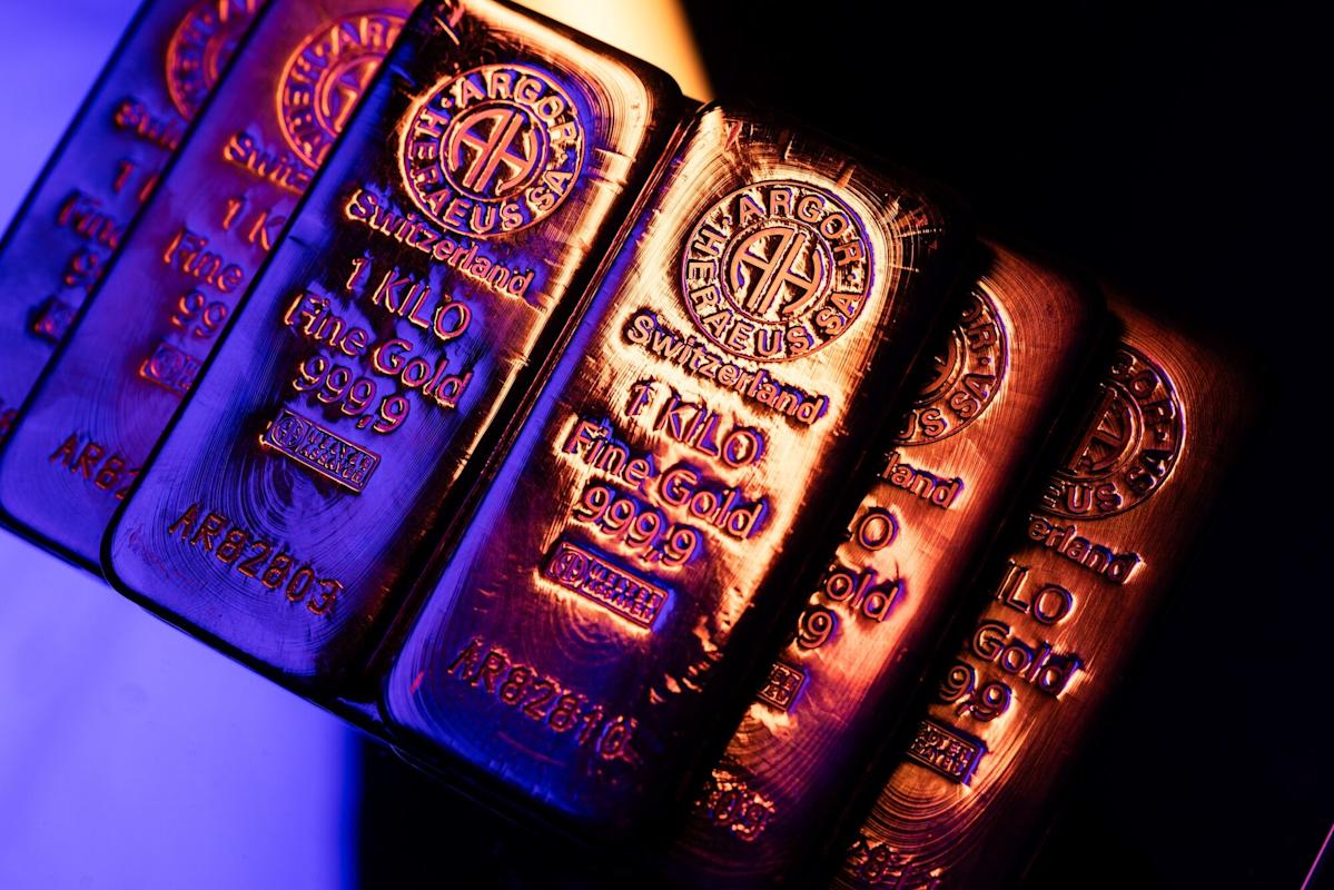 Gold Sees a Rise Above $5,000 as Quick Drop Attracts Bargain Hunters
