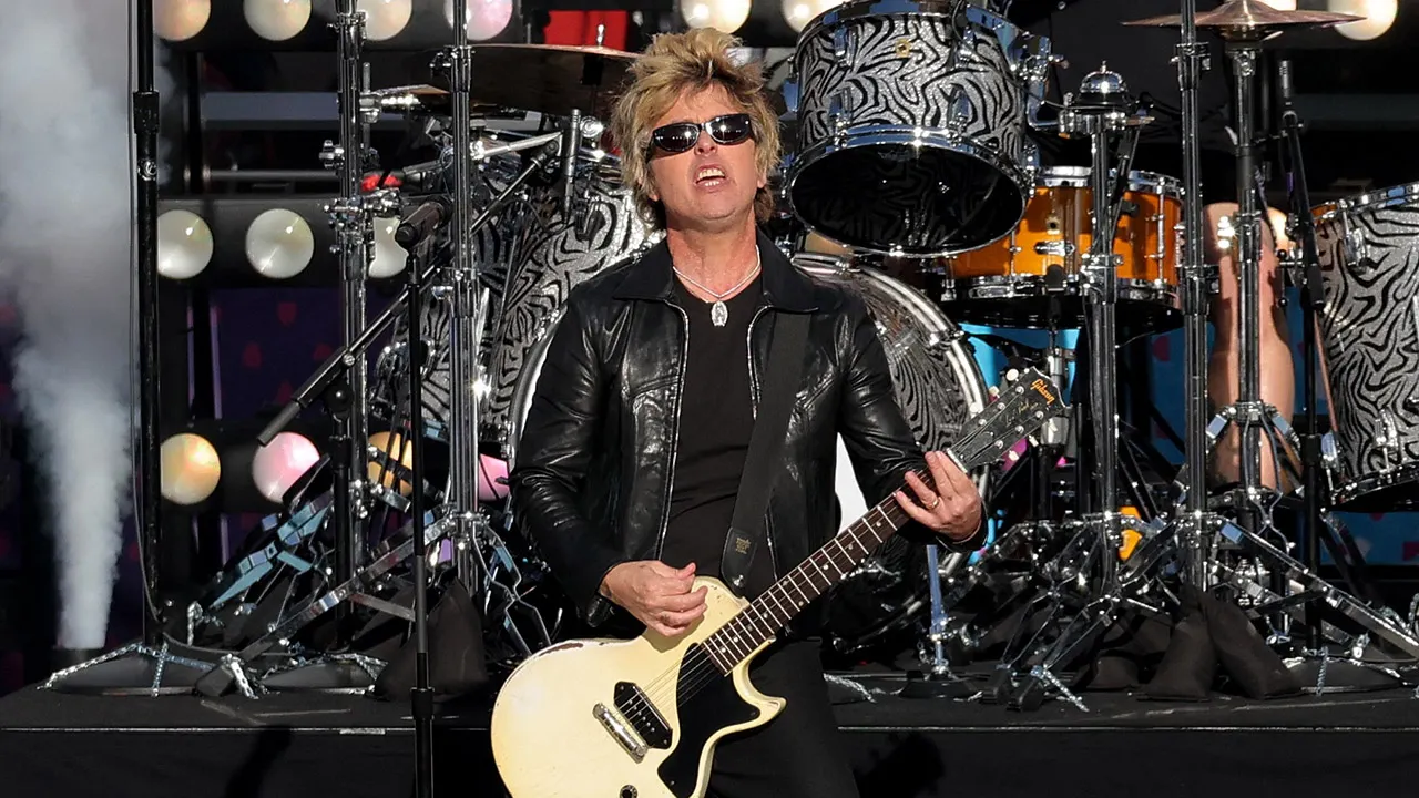 Green Day's Super Bowl show disappoints among critics opposing Trump