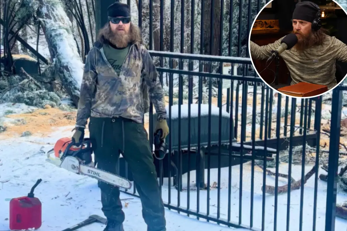 Jase Robertson and his team faced several life-threatening moments during a snowstorm in Louisiana.