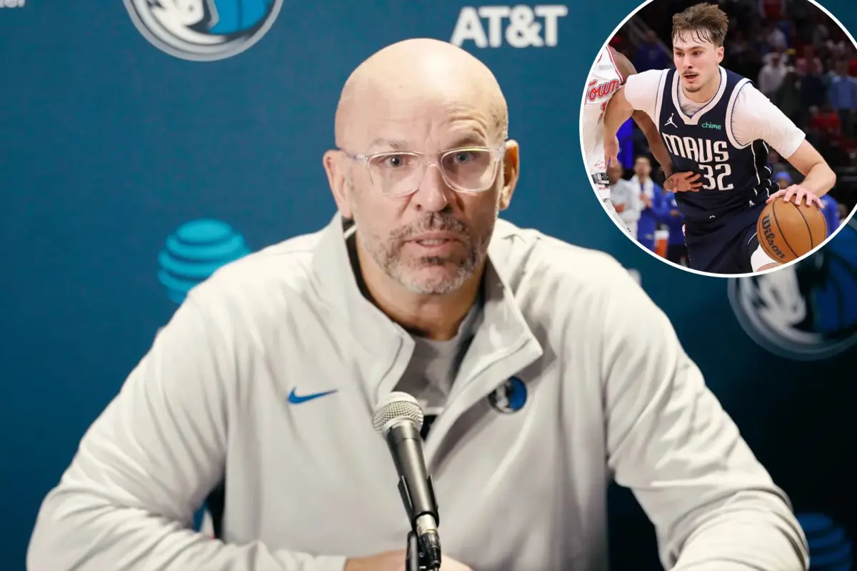 Jason Kidd of the Mavericks walks out after outburst about Cooper Flagg question