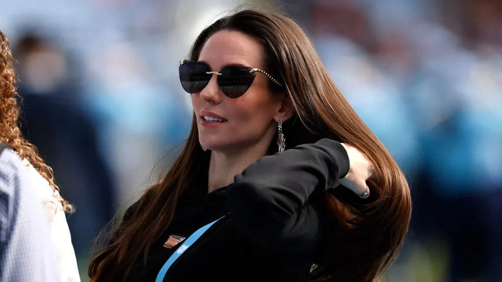 Jordon Hudson shares a strong response after Bill Belichick's Hall of Fame omission.