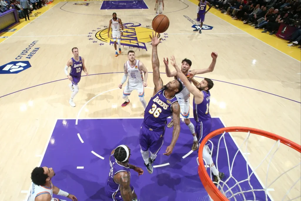 Lakers struggle with rebounding in defeat against Thunder