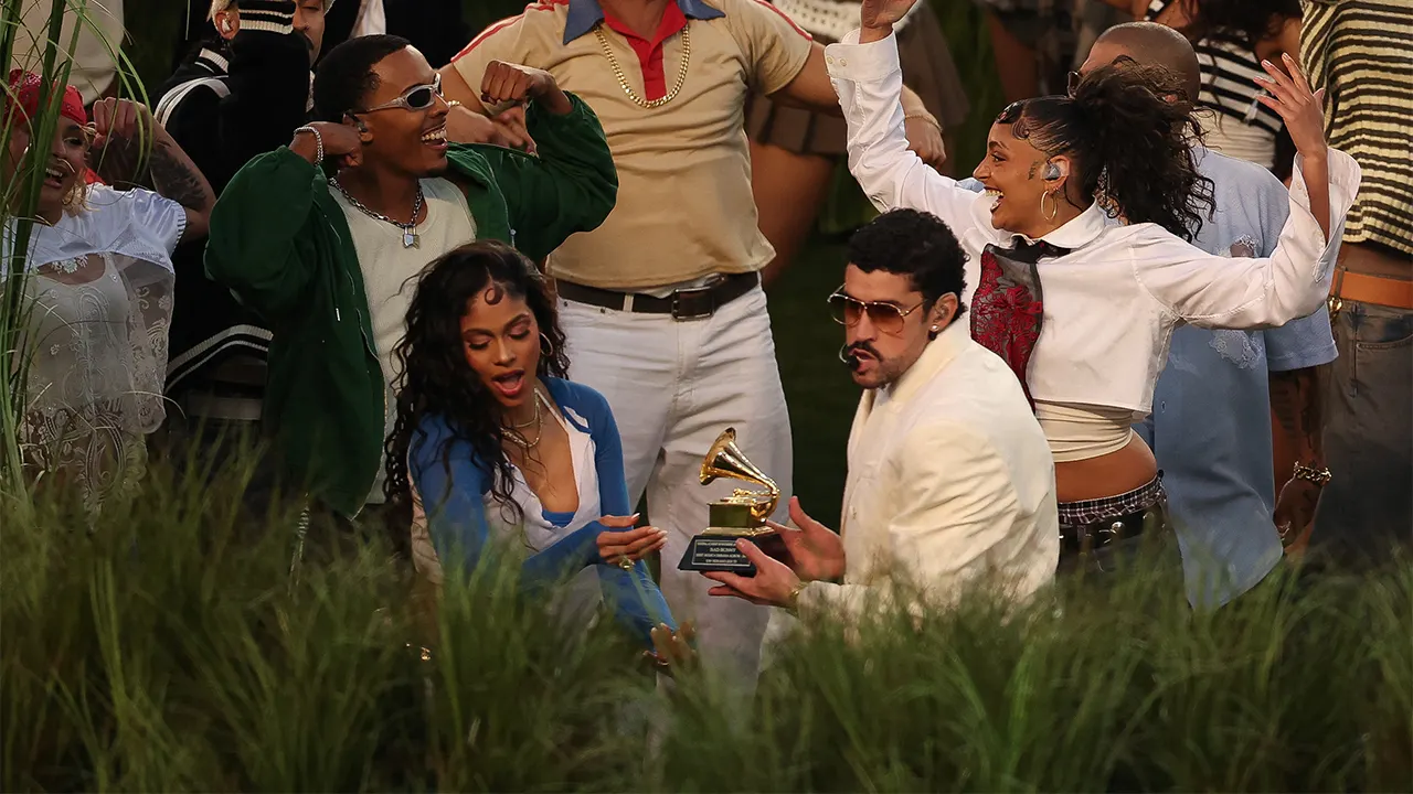 Left-wing commentator inaccurately asserts that the child in the Bad Bunny halftime show was Liam Ramos